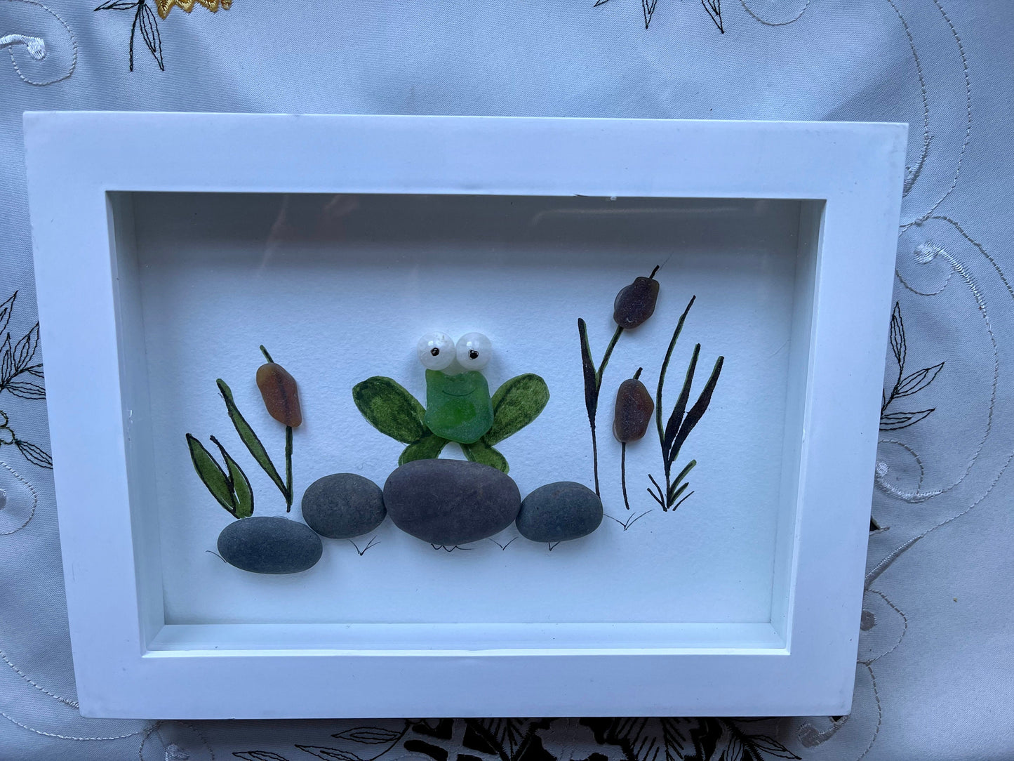 Sea Glass Pebble Art, Pebble Art Frogs, Gift for Her, Friendship Gift, Seaglass Picture, Fathers Day Gift, Frog
