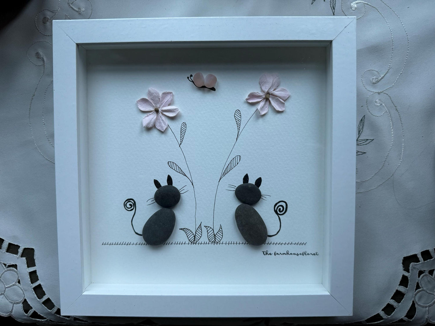 Sea Glass Pebble Art, Pebble Art Nature, Gift for Girl Friend, Friendship Gift, Seaglass Picture, Cat Lover