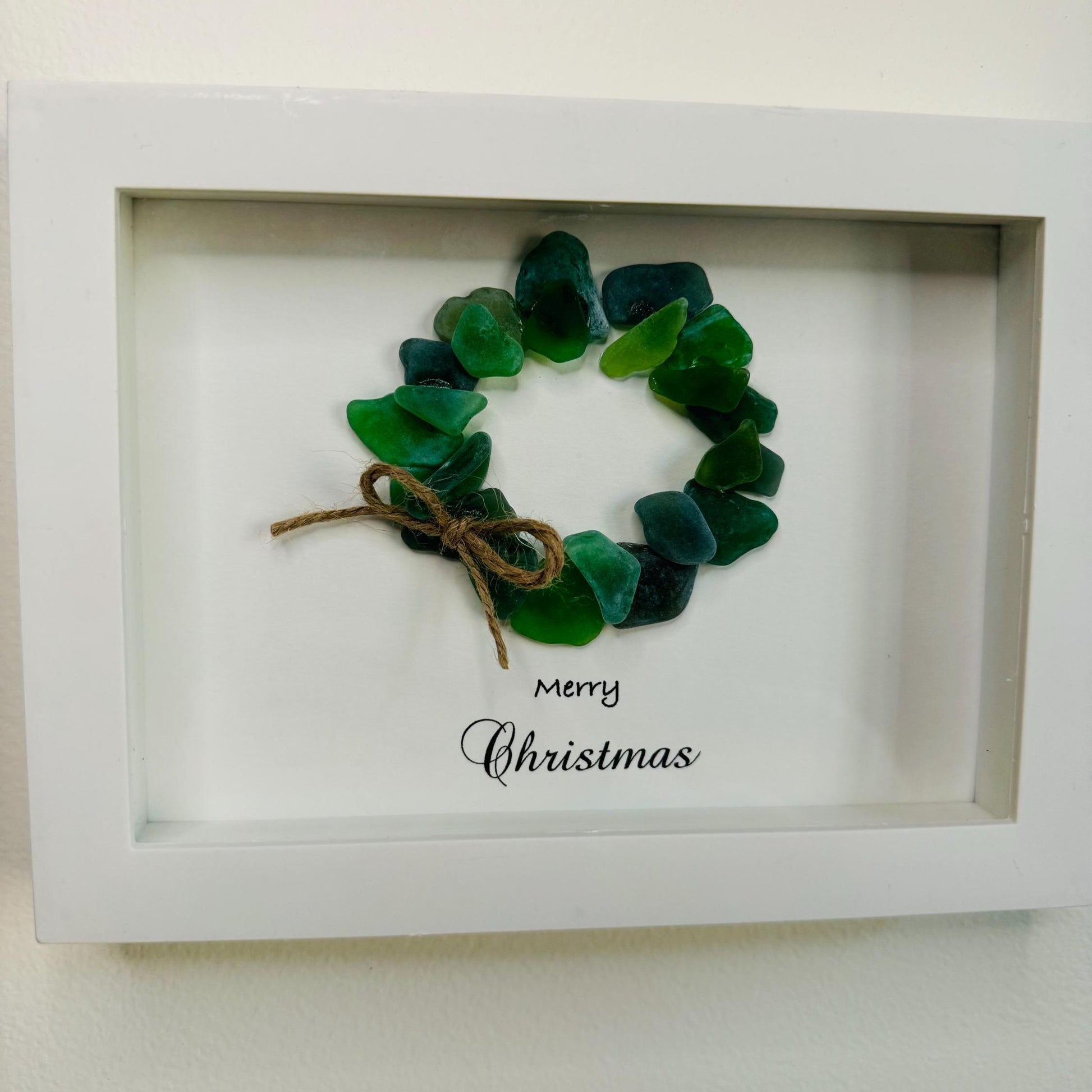 Sea Glass Pebble Art, Seaglass Christmas, Gift for Her, Friendship Gift, Seaglass Picture, Holiday Hostess Gift, Christmas Wreath